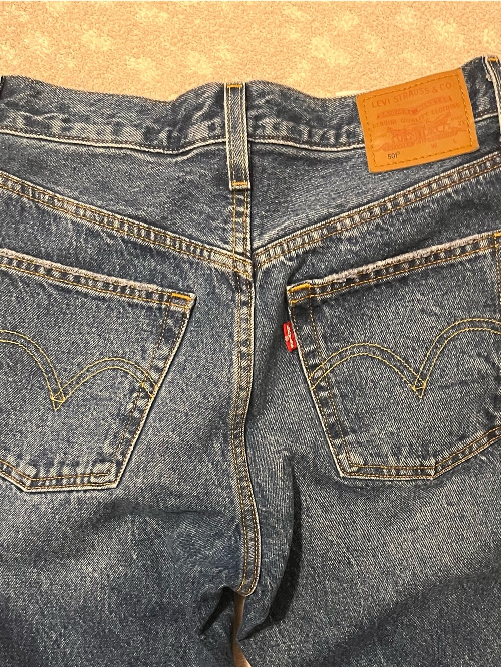 Levi's 501 Straight Leg Jeans in Washed Blue Denim 26 x 32 - Picture 2 of 4
